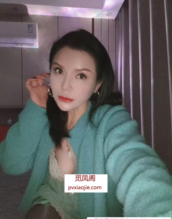 夜探异域风情少妇