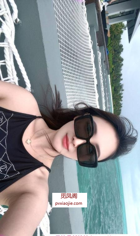 大胸手感好茶茶老师